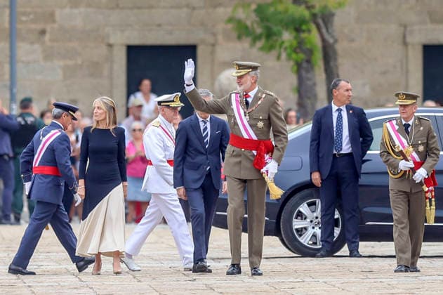 King Felipe VI of Spain at the award ceremony for the Order of Saint Hermenegild and the military parade at the Monastery of El Escorial, San Lorenzo de El Escorial, September 28, 2026 Foto:xDyDxFotografosx xFuturexImagex felipe_6901