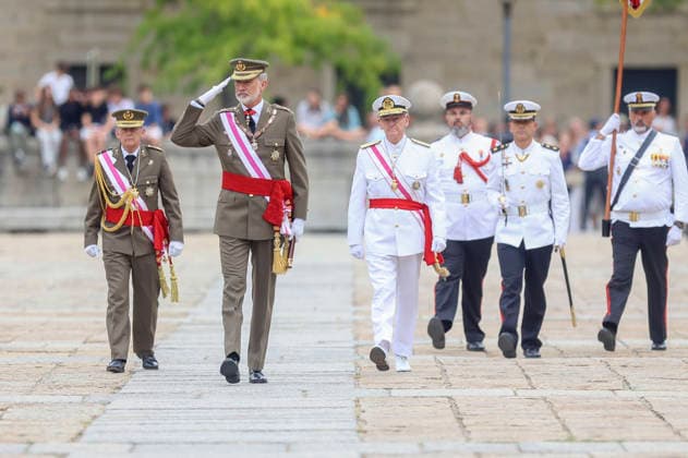 King Felipe VI of Spain at the award ceremony for the Order of Saint Hermenegild and the military parade at the Monastery of El Escorial, San Lorenzo de El Escorial, September 28, 2026 Foto:xDyDxFotografosx xFuturexImagex felipe_6906