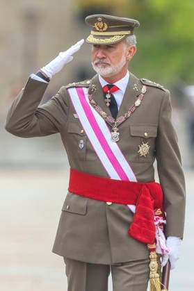 King Felipe VI of Spain at the award ceremony for the Order of Saint Hermenegild and the military parade at the Monastery of El Escorial, San Lorenzo de El Escorial, September 28, 2026 Foto:xDyDxFotografosx xFuturexImagex felipe_6907