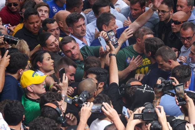 RECORD DATE NOT STATED Flavio Bolsonaro, Ricardo Nunes, and Tarcisio de Freitas campaign at the Sao Paulo Municipal Market. Sao Paulo (SP), 09 28 2026 2026 elections campaign Presidential candidate Flavio Bolsonaro (PL), Sao Paulo governor and candidate for re-election Tarcisio de Freitas (Republicanos) and Sao Paulo mayor Ricardo Nunes (MDB) participate in a campaign event at the Sao Paulo Municipal Market, in the central region of the Sao Paulo capital, this Monday (28).(Foto: Leco Viana Thenews2 imago images) Flavio Bolsonaro, Ricardo Nunes, and Tarcisio de Freitas campaign at the Sao Paulo Municipal Market.  Copyright: xLecoxVianax