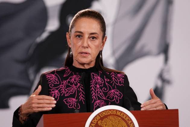 September 28, 2026: TO-45260- Ciudad de M& xe9;xico. 2026-09 -28. Claudia Sheinbaum Pardo, President of Mexico, during the daily morning press conference in the Treasury Room of the National Palace in Mexico City. Among the relevant topics discussed were Hurricane & 039;Polo& 039;, progress in employment, Ayotzinapa report and Morena coordinators. Alejandro God& xcd;nez Clasos.com.mx - ZUMAcs4_ 20260928_faa_cs4_003 Copyright: xAlejandroxGod& Xed;Nezx