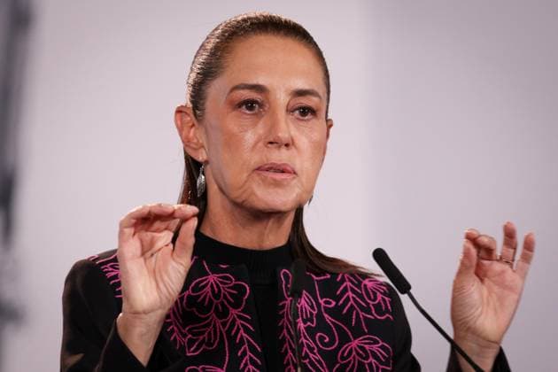 September 28, 2026: TO-45260- Ciudad de M& xe9;xico. 2026-09 -28. Claudia Sheinbaum Pardo, President of Mexico, during the daily morning press conference in the Treasury Room of the National Palace in Mexico City. Among the relevant topics discussed were Hurricane & 039;Polo& 039;, progress in employment, Ayotzinapa report and Morena coordinators. Alejandro God& xcd;nez Clasos.com.mx - ZUMAcs4_ 20260928_faa_cs4_006 Copyright: xAlejandroxGod& Xed;Nezx