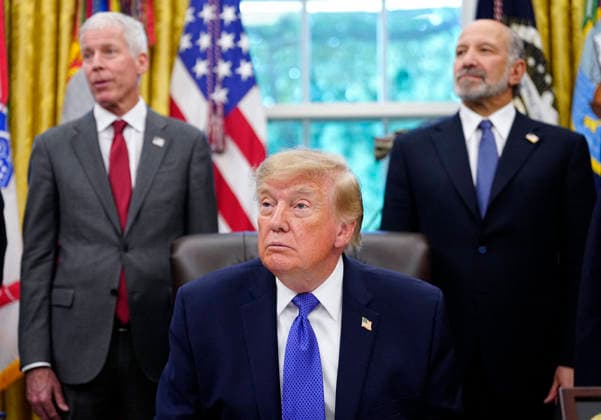 President Donald Trump Announces Plans for Largest Steel Plant in U.S. History President Donald Trump delivers an announcement in the Oval Office of the White House in Washington, DC on Monday, September 28, 2026. Trump announced a nearly $18 billion investment by Mesabi Metallics to build the largest steel plant in U.S. history in Iowa. Photo by Bonnie Cash Pool ABACAPRESS.COM WASHINGTON DC United States  Copyright: xPool ABACAx