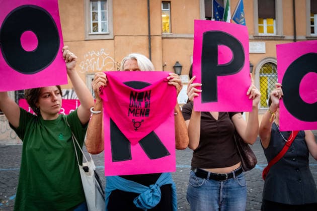 September 28, 2026, Rome, Rm, Italy: To mark International Safe Abortion Day, the feminist and transfeminist movement Non Una Di Meno (Not One Less) is holding a rally outside the Ministry of Health, reiterating their call for The right to free, safe, and accessible abortion for everyone who requests it . Protesters take off the red cloaks and white bonnets from The Handmaid s Tale as a visual symbol to defend abortion access and oppose reproductive restrictions. My body my choice reads the sign. Rome Italy  - ZUMAg256 20260928_znp_g256_018 Copyright: xMarcoxDixGianvitox