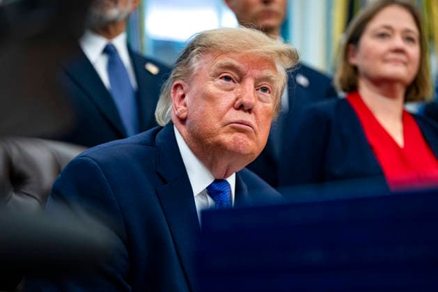 President Donald Trump delivers an announcement in the Oval Office of the White House in Washington, DC on Monday, September 28, 2026. Trump announced a nearly $18 billion investment by Mesabi Metallics to build the largest steel plant in U.S. history in Iowa.  WAP20260928357 BONNIExCASH