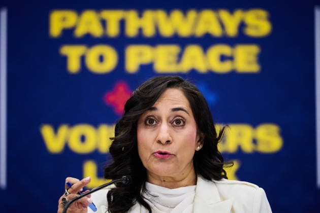 September 28, 2026, Toronto, On, Canada: Minister of Foreign Affairs Anita Anand speaks to media at the Pathways to Peace conference on the return of Ukrainian children held by Russian officials in Toronto, on Monday, Sept. 28, 2026. Toronto Canada  - ZUMAc35_ 20260928_zaf_c35_131 Copyright: xSammyxKoganx