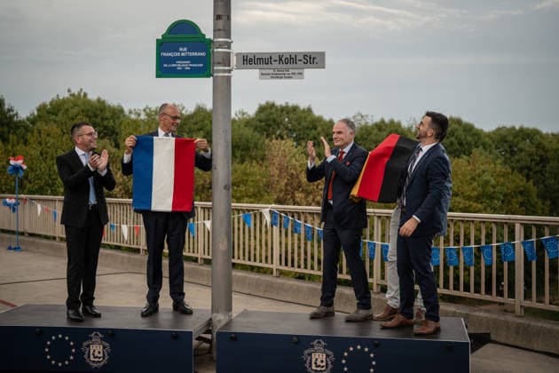 Chancellor Friedrich Merz during the dedication ceremony on the Gustav Heinemann Bridge in Saarlouis; dedication of Helmut Kohl Street and Rue François Mitterrand in Saarlouis, Saarlouis, Saarland, Germany; Gustav Heinemann Bridge