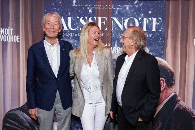 Fausse Note Premiere - Paris Jean-Claude Narcy, Alice Bertheaume and Alexandre Arcady attend the photocall for the premiere of Fausse Note held at the Publicis Cinema in Paris, France on September 28, 2026. Photo by David Boyer ABACAPRESS.COM Paris France  Copyright: xBoyerxDavid ABACAx