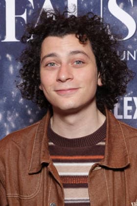 Fausse Note Premiere - Paris Roman Doduik attends the photocall for the premiere of Fausse Note held at the Publicis Cinema in Paris, France on September 28, 2026. Photo by David Boyer ABACAPRESS.COM Paris France  Copyright: xBoyerxDavid ABACAx