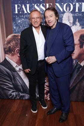 Fausse Note Premiere - Paris Alexandre Arcady and Jean-Hugues Anglade attend the photocall for the premiere of Fausse Note held at the Publicis Cinema in Paris, France on September 28, 2026. Photo by David Boyer ABACAPRESS.COM Paris France  Copyright: xBoyerxDavid ABACAx