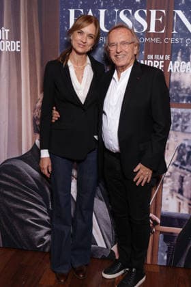 Fausse Note Premiere - Paris Pascale Louange and Alexandre Arcady attend the photocall for the premiere of Fausse Note held at the Publicis Cinema in Paris, France on September 28, 2026. Photo by David Boyer ABACAPRESS.COM Paris France  Copyright: xBoyerxDavid ABACAx
