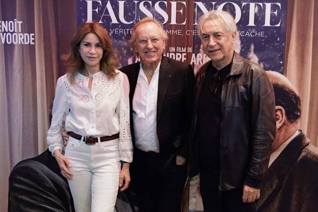 Fausse Note Premiere - Paris Valérie Kaprisky, Alexandre Arcady and Richard Berry attend the photocall for the premiere of Fausse Note held at the Publicis Cinema in Paris, France on September 28, 2026. Photo by David Boyer ABACAPRESS.COM Paris France  Copyright: xBoyerxDavid ABACAx