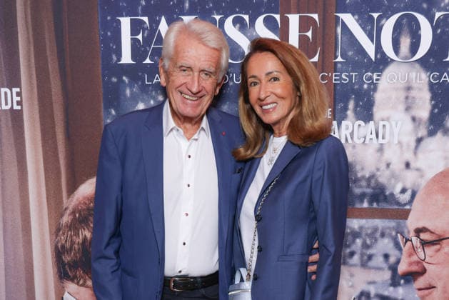 Fausse Note Premiere - Paris Gilbert Coullier and Nicole Coullier attend the photocall for the premiere of Fausse Note held at the Publicis Cinema in Paris, France on September 28, 2026. Photo by David Boyer ABACAPRESS.COM Paris France  Copyright: xBoyerxDavid ABACAx
