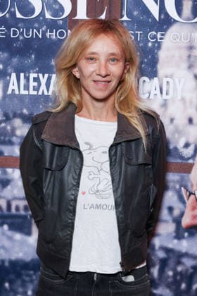 Fausse Note Premiere - Paris Sylvie Testud attends the photocall for the premiere of Fausse Note held at the Publicis Cinema in Paris, France on September 28, 2026. Photo by David Boyer ABACAPRESS.COM Paris France  Copyright: xBoyerxDavid ABACAx