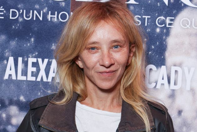 Fausse Note Premiere - Paris Sylvie Testud attends the photocall for the premiere of Fausse Note held at the Publicis Cinema in Paris, France on September 28, 2026. Photo by David Boyer ABACAPRESS.COM Paris France  Copyright: xBoyerxDavid ABACAx