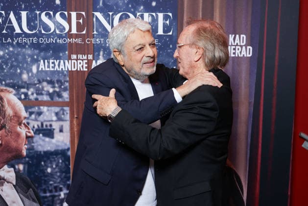 Fausse Note Premiere - Paris Enrico Macias and Alexandre Arcady attend the photocall for the premiere of Fausse Note held at the Publicis Cinema in Paris, France on September 28, 2026. Photo by David Boyer ABACAPRESS.COM Paris France  Copyright: xBoyerxDavid ABACAx