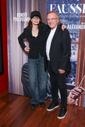 Fausse Note Premiere - Paris Anne Parillaud and Alexandre Arcady attend the photocall for the premiere of Fausse Note held at the Publicis Cinema in Paris, France on September 28, 2026. Photo by David Boyer ABACAPRESS.COM Paris France  Copyright: xBoyerxDavid ABACAx