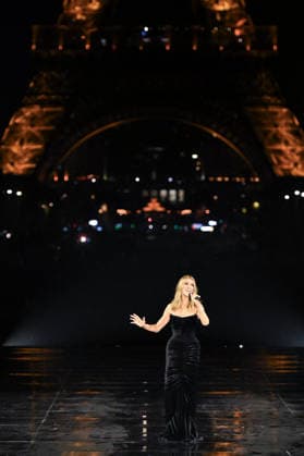 PFW - Celine Dion at LOreal Runway in Paris FA Canadian singer Celine Dion performs after the runway of l Oreal Paris for the Women s Spring Summer 2027 collection fashion during the Paris Fashion Week, on September 28, 2026. Photo by Firas Abdullah ABACAPRESS.COM Paris Ile-de-France France  Copyright: xAbdullahxFiras ABACAx