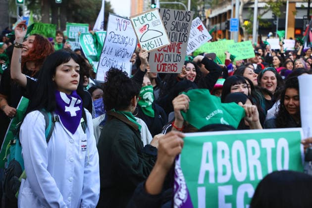 Santiago, September 28, 2026 The 8M Feminist Coordinating Committee is calling for a national Panuelazo on the global day of action for legal abortion. Dragomir Yankovic, Aton Chile, Santiago, Chile. Aton 1195061  Copyright: DRAGOMIRxYANKOVIC ATONxCHILE