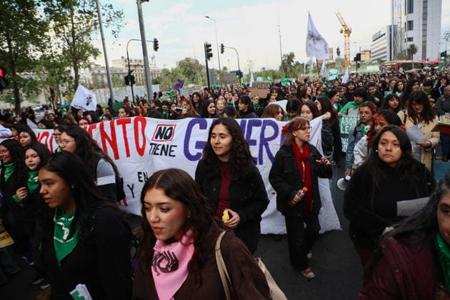 Santiago, September 28, 2026 The 8M Feminist Coordinating Committee is calling for a national Panuelazo on the global day of action for legal abortion. Dragomir Yankovic, Aton Chile, Santiago, Chile. Aton 1195064  Copyright: DRAGOMIRxYANKOVIC ATONxCHILE