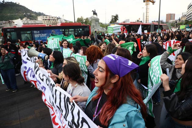 Santiago, September 28, 2026 The 8M Feminist Coordinating Committee is calling for a national Panuelazo on the global day of action for legal abortion. Dragomir Yankovic, Aton Chile, Santiago, Chile. Aton 1195067  Copyright: DRAGOMIRxYANKOVIC ATONxCHILE