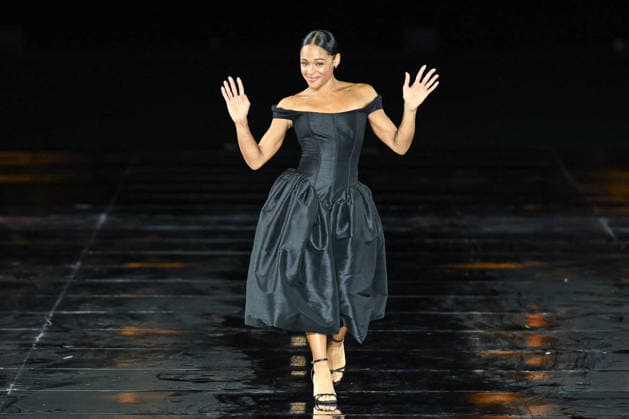 PFW - LOreal Runway in Paris FA French gymnast Melanie de Jesus dos Santos walks the runway of l Oreal Paris for the Women s Spring Summer 2027 collection fashion during the Paris Fashion Week, on September 28, 2026. Photo by Firas Abdullah ABACAPRESS.COM Paris Ile-de-France France  Copyright: xAbdullahxFiras ABACAx