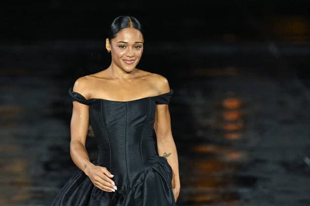 PFW - LOreal Runway in Paris FA French gymnast Melanie de Jesus dos Santos walks the runway of l Oreal Paris for the Women s Spring Summer 2027 collection fashion during the Paris Fashion Week, on September 28, 2026. Photo by Firas Abdullah ABACAPRESS.COM Paris Ile-de-France France  Copyright: xAbdullahxFiras ABACAx