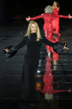 PFW - LOreal Runway in Paris FA Nadia Comaneci walks the runway of l Oreal Paris for the Women s Spring Summer 2027 collection fashion during the Paris Fashion Week, on September 28, 2026. Photo by Firas Abdullah ABACAPRESS.COM Paris Ile-de-France France  Copyright: xAbdullahxFiras ABACAx