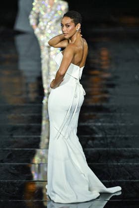 PFW - LOreal Runway in Paris FA Tais Araujo walks the runway of l Oreal Paris for the Women s Spring Summer 2027 collection fashion during the Paris Fashion Week, on September 28, 2026. Photo by Firas Abdullah ABACAPRESS.COM Paris Ile-de-France France  Copyright: xAbdullahxFiras ABACAx