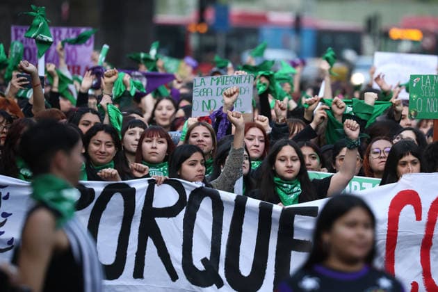 Santiago, September 28, 2026 The 8M Feminist Coordinating Committee is calling for a national Panuelazo on the global day of action for legal abortion Dragomir Yankovic Aton Chile, Santiago, Chile Aton 1195098  Copyright: DRAGOMIRxYANKOVIC ATONxCHILE