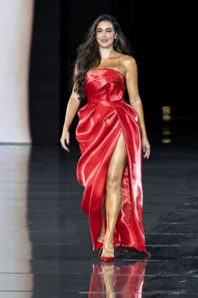 Yasmine Sabrii – L’Oréal Paris Express Your Worth Fashion Show in Paris, France, on September 29, 2025 Olivier Borde Bestimage L’Oréal Paris Fashion Show, Express Your Worth in Paris, France, September 2025 France  Copyright: xOLIVIERxBORDEx xBESTIMAGExOLIVIERxBORDEx xBESTIMAGEx