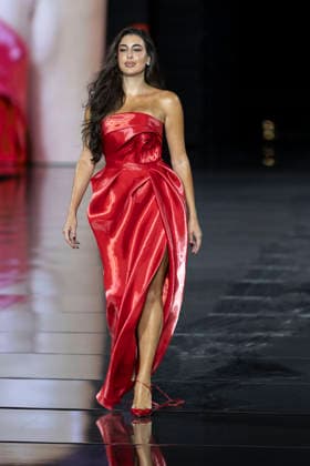 Yasmine Sabrii – L’Oréal Paris Express Your Worth Fashion Show in Paris, France, on September 29, 2025 Olivier Borde Bestimage L’Oréal Paris Fashion Show, Express Your Worth in Paris, France, September 2025 France  Copyright: xOLIVIERxBORDEx xBESTIMAGExOLIVIERxBORDEx xBESTIMAGEx