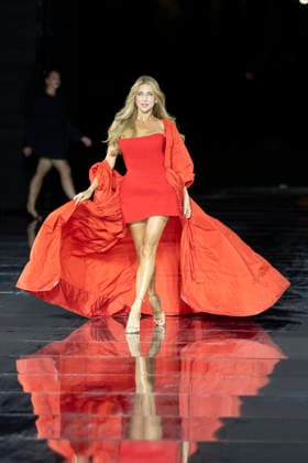 Kateryna Silchenko – L’Oréal Paris Express Your Worth Fashion Show in Paris, France, on September 29, 2025 Olivier Borde Bestimage L’Oréal Paris Fashion Show, Express Your Worth in Paris, France, September 2025, France  Copyright: xOLIVIERxBORDEx xBESTIMAGExOLIVIERxBORDEx xBESTIMAGEx