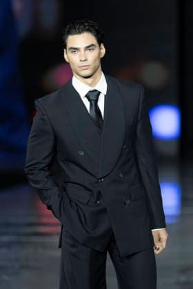 Jacob Rott – L’Oréal Paris Express Your Worth Fashion Show in Paris, France, on September 29, 2025 Olivier Borde Bestimage L’Oréal Paris Fashion Show, Express Your Worth in Paris, France, September 2025, France  Copyright: xOLIVIERxBORDEx xBESTIMAGExOLIVIERxBORDEx xBESTIMAGEx