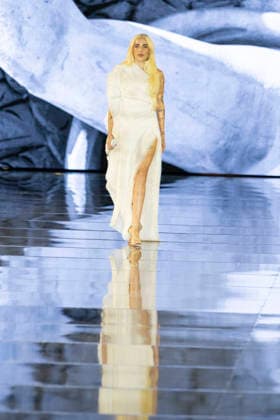 Elena Rose – L’Oréal Paris Express Your Worth Fashion Show in Paris, France, on September 29, 2025 Olivier Borde Bestimage L’Oréal Paris Fashion Show, Express Your Worth in Paris, France, September 2025, France  Copyright: xOLIVIERxBORDEx xBESTIMAGExOLIVIERxBORDEx xBESTIMAGEx