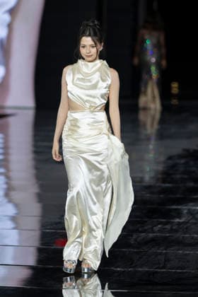 Becky Armstrong – L’Oréal Paris Express Your Worth Fashion Show in Paris, France, on September 29, 2025 Olivier Borde Bestimage L’Oréal Paris Fashion Show, Express Your Worth in Paris, France, September 2025 France  Copyright: xOLIVIERxBORDEx xBESTIMAGExOLIVIERxBORDEx xBESTIMAGEx