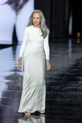 Andie MacDowell – L’Oréal Paris Express Your Worth Fashion Show in Paris, France, on September 29, 2025 Olivier Borde Bestimage L’Oréal Paris Fashion Show, Express Your Worth in Paris, France, September 2025 France  Copyright: xOLIVIERxBORDEx xBESTIMAGExOLIVIERxBORDEx xBESTIMAGEx