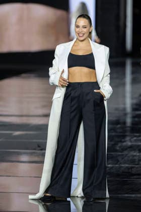Ramóna Lékai Kiss – L’Oréal Paris Express Your Worth Fashion Show in Paris, France, on September 29, 2025 Olivier Borde Bestimage L’Oréal Paris Fashion Show, Express Your Worth in Paris, France, September 2025, France  Copyright: xOLIVIERxBORDEx xBESTIMAGExOLIVIERxBORDEx xBESTIMAGEx