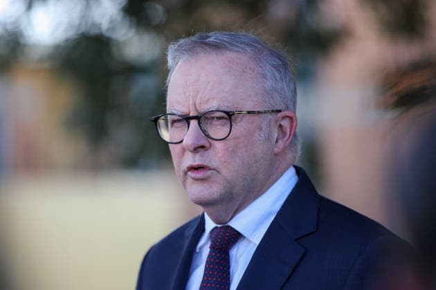 ALBANESE HAMPSTEAD BARRACKS, Prime Minister Anthony Albanese and Premier of South Australia Peter Malinauskas during a visit to Hampstead Barracks in Adelaide, Tuesday, September 29, 2026. ( NO ARCHIVING ADELAIDE SOUTH AUSTRALIA Australia  Copyright: xMattxTurnerx 20260929135796726752