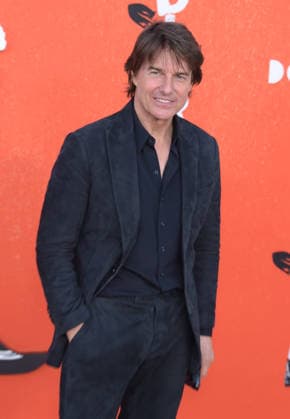 LOS ANGELES, CA - SEPTEMBER 28: Tom Cruise at the Los Angeles Premiere of Warner Bros. Pictures Digger at Directors Village on September 28, 2026 in Los Angeles, California. Copyright: xJeffreyxMayerx