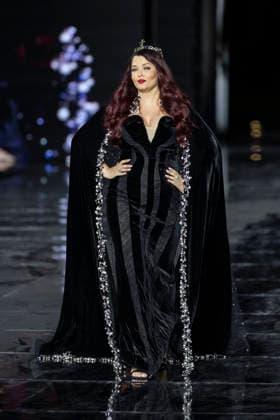 Aishwarya Rai Bachchan – L’Oréal Paris Express Your Worth Fashion Show in Paris, France, on September 29, 2025 Olivier Borde Bestimage L’Oréal Paris Fashion Show, Express Your Worth in Paris, France, September 2025, France  Copyright: xOLIVIERxBORDEx xBESTIMAGExOLIVIERxBORDEx xBESTIMAGEx