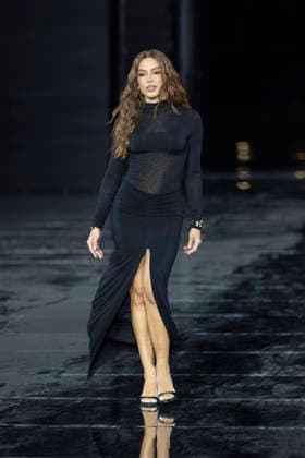 Anitta – L’Oréal Paris Express Your Worth Fashion Show in Paris, France, on September 29, 2025 Olivier Borde Bestimage L’Oréal Paris Fashion Show, Express Your Worth in Paris, France, September 2025, France  Copyright: xOLIVIERxBORDEx xBESTIMAGExOLIVIERxBORDEx xBESTIMAGEx