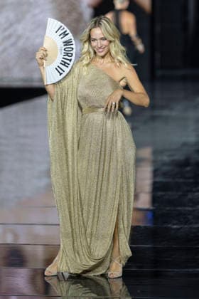 Luisana Lopilato – L’Oréal Paris Express Your Worth Fashion Show in Paris, France, on September 29, 2025 Olivier Borde Bestimage L’Oréal Paris Fashion Show, Express Your Worth in Paris, France, September 2025, France  Copyright: xOLIVIERxBORDEx xBESTIMAGExOLIVIERxBORDEx xBESTIMAGEx