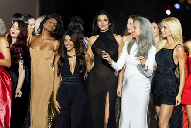 Aishwarya Rai Bachchan, Simone Ashley, Eva Longoria, Kendall Jenner, Andie MacDowell, Doukissa Nomikou – L’Oréal Paris Express Your Worth Fashion Show in Paris, France, on September 29, 2025 Olivier Borde Bestimage L’Oréal Paris Fashion Show, Express Your Worth in Paris, France, September 2025 France Copyright: xOLIVIERxBORDEx xBESTIMAGExOLIVIERxBORDEx xBESTIMAGEx