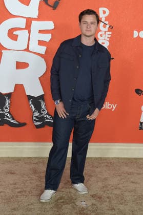 LOS ANGELES, CA - SEPTEMBER 28: Cooper Tomlinson at the Los Angeles Premiere of Warner Bros. Pictures Digger at Directors Village on September 28, 2026 in Los Angeles, California. Copyright: xJeffreyxMayerx