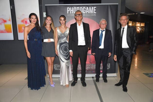 IPA89091870 - Rome, Cinema Adriano: Preview of the film Photogame: Self-Portrait of an Obsession. Pictured: The cast of Photogame  Copyright: xVincenzoxLandix xVincenzoxLandix IPA89091870