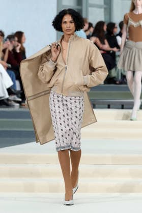 PFW - Julie Kegels Runway A model walks the runway during the Julie Kegels Womenswear Spring Summer 2027 show as part of Paris Fashion Week on September 28, 2026 in Paris, France. Photo by Alain-Gil Gonzalez ABACAPRESS.COM Paris France  Copyright: xGonzalezxAlain-Gil ABACAx
