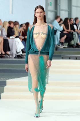 PFW - Julie Kegels Runway A model walks the runway during the Julie Kegels Womenswear Spring Summer 2027 show as part of Paris Fashion Week on September 28, 2026 in Paris, France. Photo by Alain-Gil Gonzalez ABACAPRESS.COM Paris France  Copyright: xGonzalezxAlain-Gil ABACAx