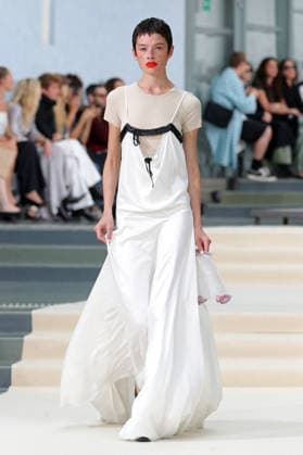 PFW - Julie Kegels Runway A model walks the runway during the Julie Kegels Womenswear Spring Summer 2027 show as part of Paris Fashion Week on September 28, 2026 in Paris, France. Photo by Alain-Gil Gonzalez ABACAPRESS.COM Paris France  Copyright: xGonzalezxAlain-Gil ABACAx