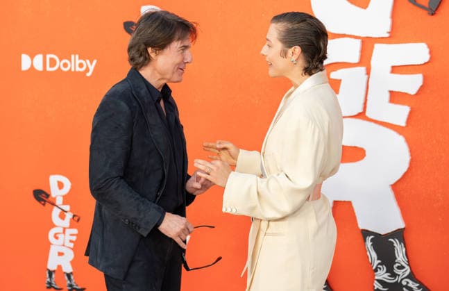 Los Angeles Premiere Of Warner Bros. Pictures Digger US actor Tom Cruise, left, and US actress Emma D™Arcy arrive on the red carpet premiere of Digger at the Directors Village in Westwood California on Sep. 28, 2026. Connor Terry ImageSPACE Westwood The Directors Village California United States Copyright: xConnorxTerry imageSPACEx